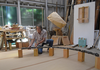 Kishio Suga Wins Mainichi Art Award