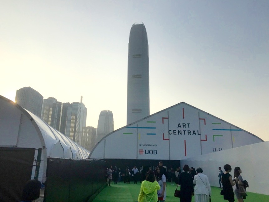 Located in Central Harbourfront, the latest edition of Art Central harmoniously blends together with the city at dusk. All photos by Zoey Tang for ArtAsiaPacific.