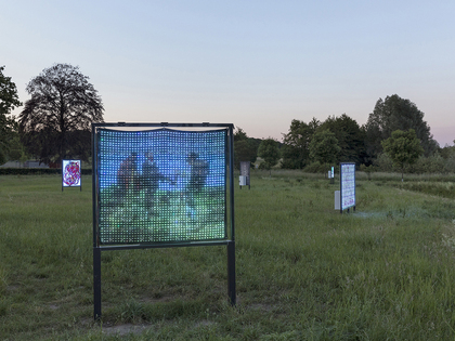 Nearly a month and a half after one LED panel of EI ARAKAWA’s Harsh Citation, Harsh Pastoral, Harsh Münster was stolen, the artist replaced the missing component and restored the artwork to its full state. Photo by Henning Rogge. Courtesy Skulptur Projekte Münster.