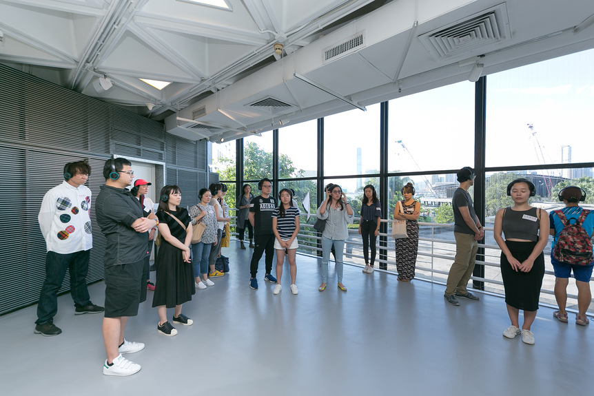 Photo documentation of ENOCH CHENG’s Bon Voyage, 2018, performance, at the Hong Kong Arts Centre, 2018.