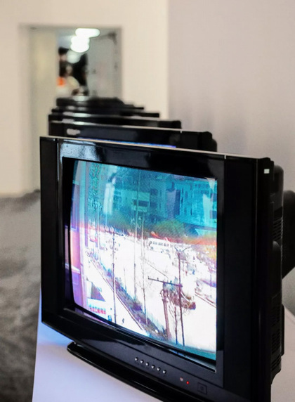 Partial installation view of ZHANG PEILI’s Focal Distance, 1996, video installation, dimensions variable, at “A Turning Moment: Urban Narratives in Chinese Contemporary Art, 1995–2019,” Shanghai Duolun Museum of Modern Art, 2019.