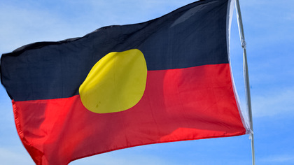 Australian government seeks rights for Aboriginal Flag from Clothing company 